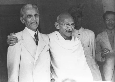 Mohammad Ali Jinnah with MK Gandhi. (Photo: Wikimedia Commons)