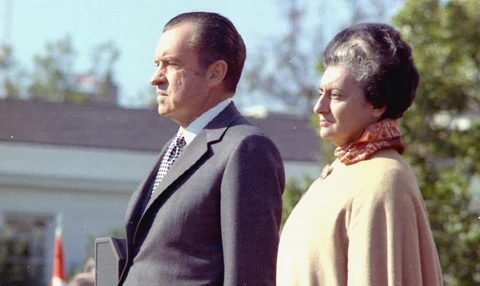 Prime Minister Indira Gandhi and United States President Richard Nixon at the White House arrival ceremony in Washington DC on November 4, 1971. (Image: U.S. National Archives and Records Administration / Wikimedia Commons)