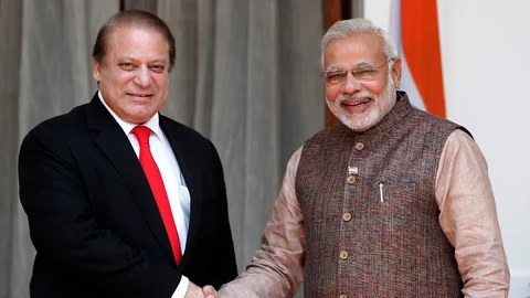Nawaz Sharif and Narendra Modi. (Photo: Reuters)