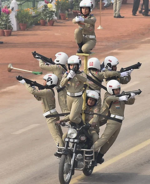 BSFs all-women team Seema Bhawani performs on motorcycles during 69th Republic Day Parade at Rajpath in New Delhi. (Image: PTI)