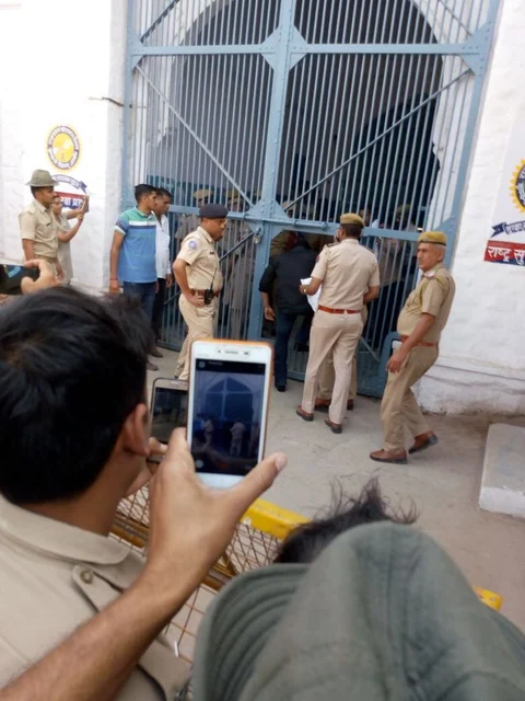 Salman Khan Reaches Mumbai After Being Released from Jodhpur Jail
