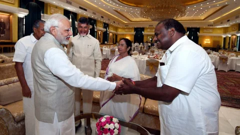 Prime Minister Narendra Modi with the chief ministers of Karnataka, West Bengal, Andhra Pradesh, and Kerala, on sidelines of NITI Aayog Governing Council meeting in New Delhi. (Photograph: PTI)