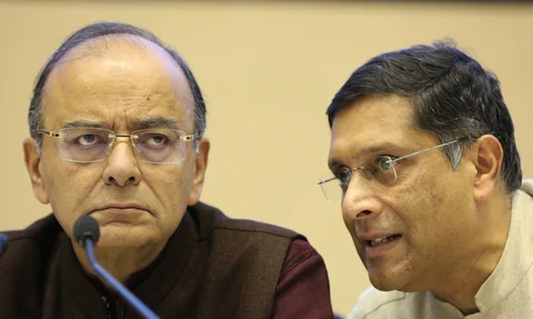 Finance Minister Arun Jaitley with Chief Economic Adviser Arvind Subramanian in New Delhi. (Photographer: Anindito Mukherjee/Bloomberg)