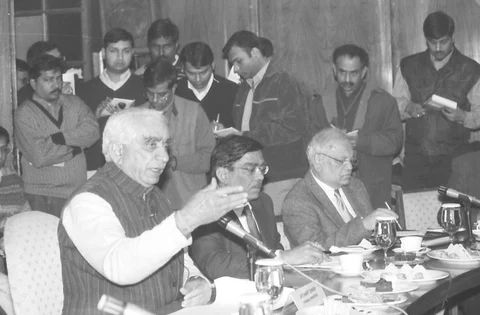 Finance Minister Jaswant Singh briefing the Press in New Delhi on January 9, 2004. (Photograph: PIB)