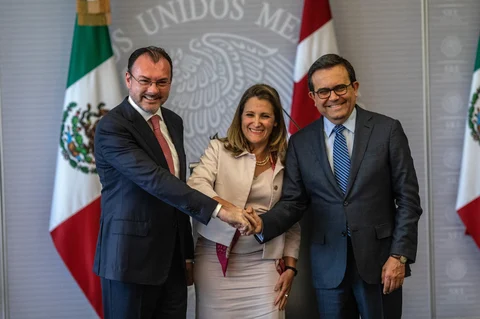 Luis Videgaray, Mexico’s foreign minister, from left, Chrystia Freeland, Canada’s minister of foreign affairs, and Ildefonso Guajardo Villarreal, Mexico’s secretary of economy, during a news conference in Mexico City, on July 25, 2018. (Photographer: Alejandro Cegarra/Bloomberg)