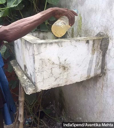 Rakwa Gulma Patti village has one water pump for its 150-odd residents, and many complained that they could not extract fresh water from it. 