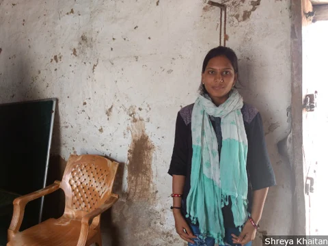 Sapna, 23, one of the first women to venture out of her village Baroda Bijlon, Lalitpur district, for education and work, started working as a nurse in a government hospital in Jhansi, supported by a World Vision programme. (Photographer: Shreya Khaitan/ IndiaSpend)