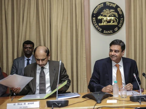 Viral Acharya, deputy governor of the RBI, and Urjit Patel, then-governor of the RBI, in Mumbai. (Photographer: Dhiraj Singh/Bloomberg)