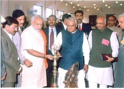 Prime Minister Atal Bihari Vajpayee with Gujarat Chief Minister Narendra Modi in Bhuj on Jan. 14, 2004. (Photograph: PIB)