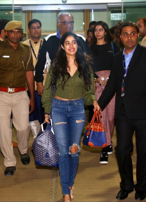 ‘Dhadak’ actress and Sridevi’s daughter Janhvi Kapoor arrives for the Ambani-Piramal pre-wedding celebration with father Boney Kapoor and sister Khushi Kapoor. (Source: Reliance Industries)