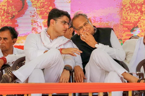 Sachin Pilot and Ashok Gehlot at a rally in Dungarpur, Rajasthan, on Sep. 20, 2018. (Photograph: PTI)