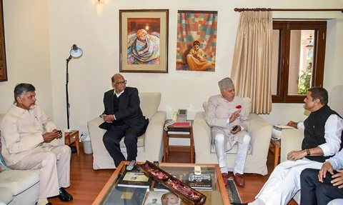 Chandrababu Naidu, Farooq Abdullah, Sharad Pawar, and Praful Patel at a meeting of opposition parties, on Dec 10, 2018. (Photograph: PTI)