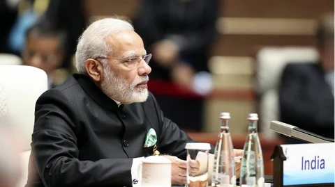 सेबी ने जिस कंपनी पर लगाई पाबंदी, उस भ्रष्टाचार की आरोपी कंपनी को मोदी सरकार ने बनाया सलाहकार