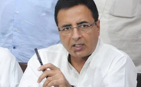 स्वामीनाथन समिति को ख़त्म करके किसानों के लिए ‘जुमला’नाथन समिति पेश कर रही है मोदी सरकारः रणदीप सुरजेवाला