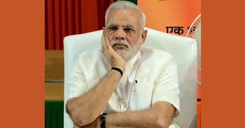 गवर्नर के बाद मुसीबत में आ सकते मोदी,नोटबंदी की कसौटी पर खरा नहीं उतरने पर तलब करेगी PAC