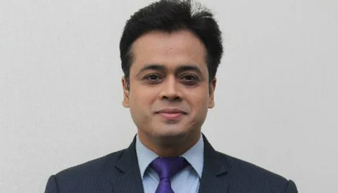 गोरखपुर में कितने मासूमों की कब्रगाह बनाएगी योगी सरकार ? 48 घंटे में 42 बच्चों की मौत, शर्मनाक : अभिसार शर्मा