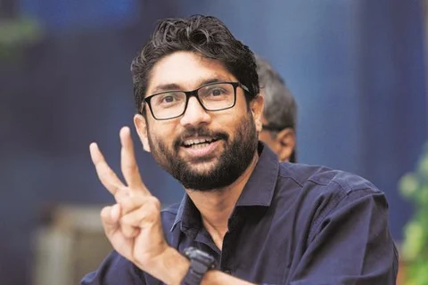 दलित आंदोलन के नेता जिग्नेश मेवाणी को मिली शानदार जीत, भाजपा प्रत्याशी को 20 हजार से ज्यादा वोटों से हराया
