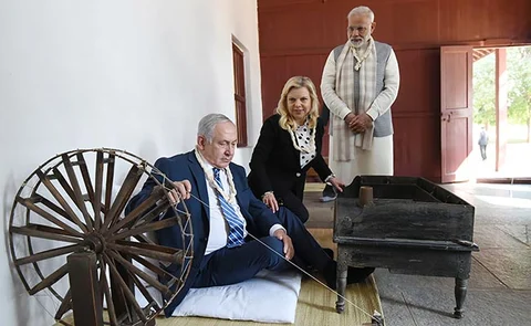 मोदी यह क्यों नहीं समझते कि वे भारत के प्रधानमंत्री हैं, प्रचारमंत्री नहीं : डॉ वेद प्रताप वैदिक