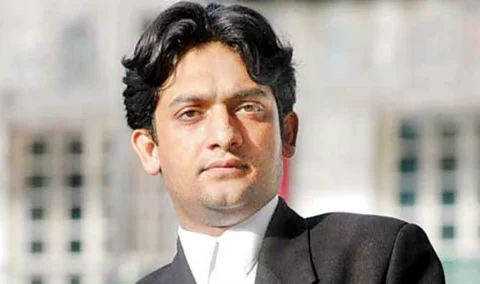 इस देश में अगर किसी मुसलमान की जिंदगी तबाह करनी है तो उसके घर में एक सुतली बम फोड़ दीजिए