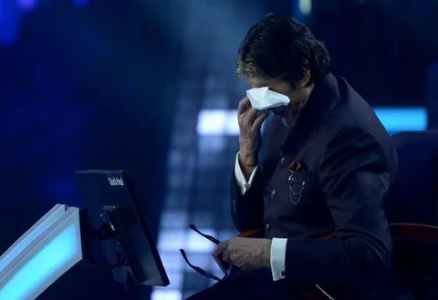 KBC: इमोशनल होकर रो पड़े बिग बी, आखिर ऐसा क्या था प्री-बर्थडे सरप्राइज़ में?