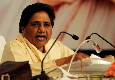बसपा सरकार बनने पर अखिलेश के एक्सप्रेस वे, मेट्रो जैसे कामों में हुए भ्रष्टाचार की जांच होगी: मायावती