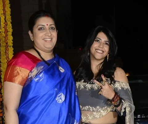 एकता कपूर के लिए स्मृति ईरानी ने ‘दूरदर्शन’ को पहुँचाया करोड़ो का नुकसान, पहले से ही घाटे में है टीवी चैनल