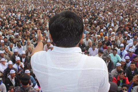 हार्दिक की जन जागृति रैली में हजारों लोगों की उमड़ी भीड़, हार्दिक बोले- गांव-गांव का नारा है, भाजपा को हटाना है