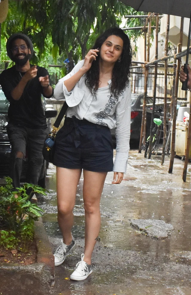 Taapsee Pannu snapped at Kromakay in Juhu.