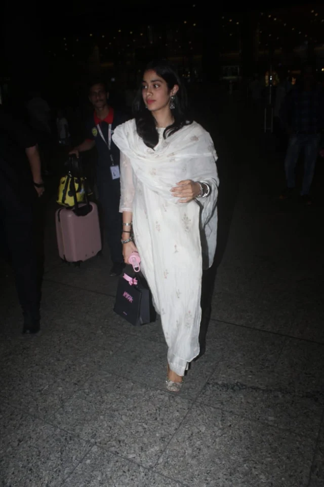 Clicked! Kriti Sanon, Parineeti Chopra, Janhvi Kapoor and more