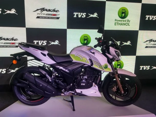 Apache RTR 200 4V E100
