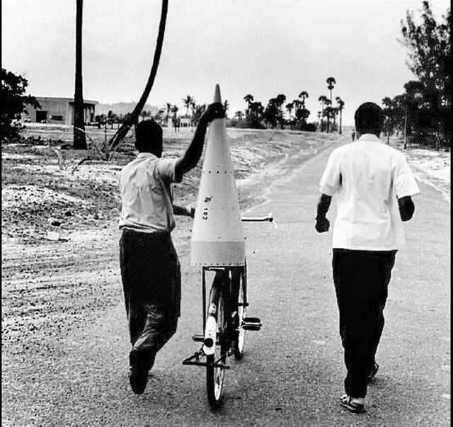 ‘Gee whiz wonderful rocket show!’