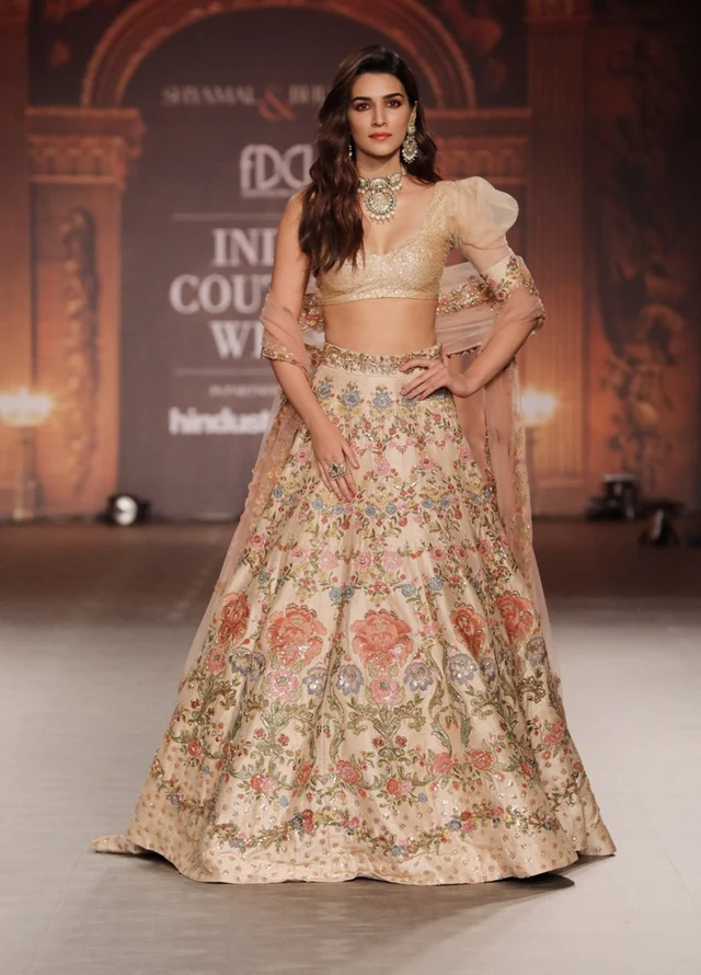 FDCI India Couture Week: Brides, get inspired