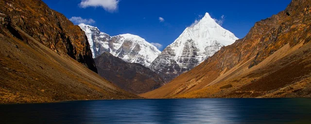 Jomolhari Lingshi Trek