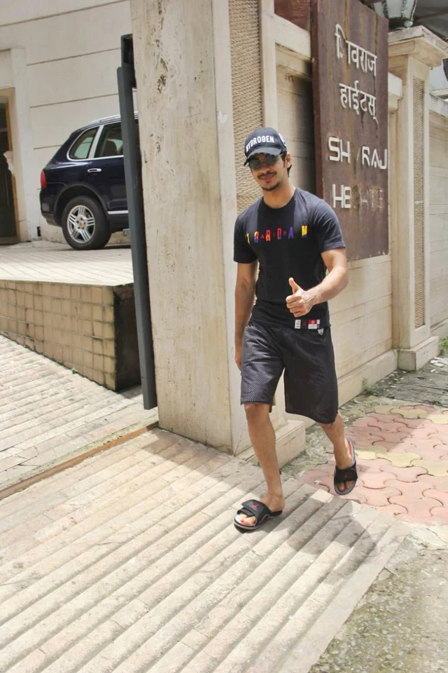 Celebrity Spotting: Malaika Arora, Ishaan Khatter, Kushi Kapoor and more