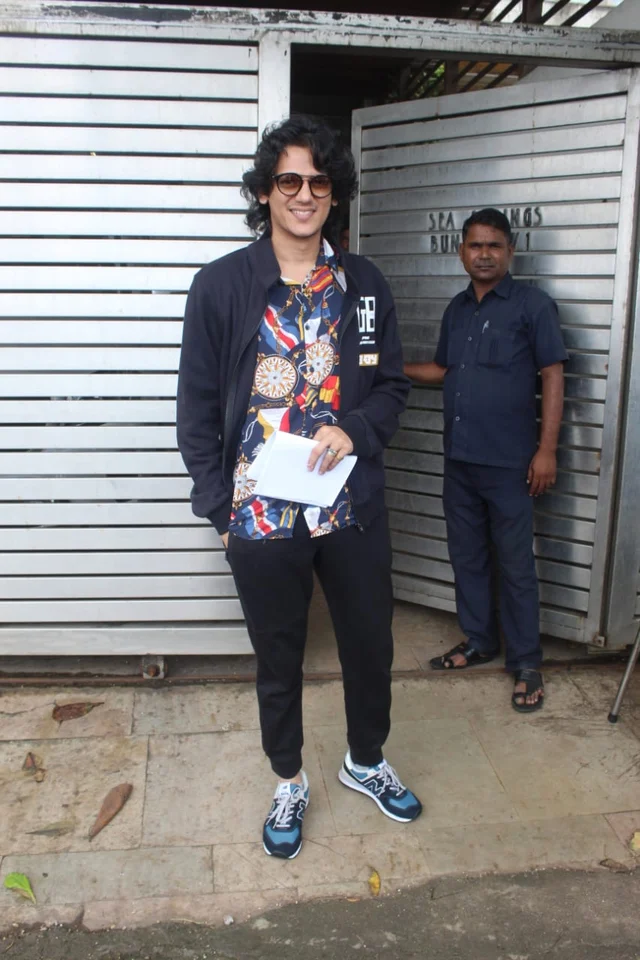 'Gully Boy' actor Vijay Sharma spotted outside Zoya Akhtar's residence.
