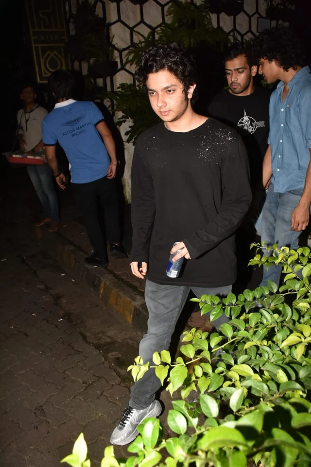 Celebrity Spotting: Shraddha Kapoor, Ibrahim Ali Khan, Nora Fatehi clicked by paparazzi