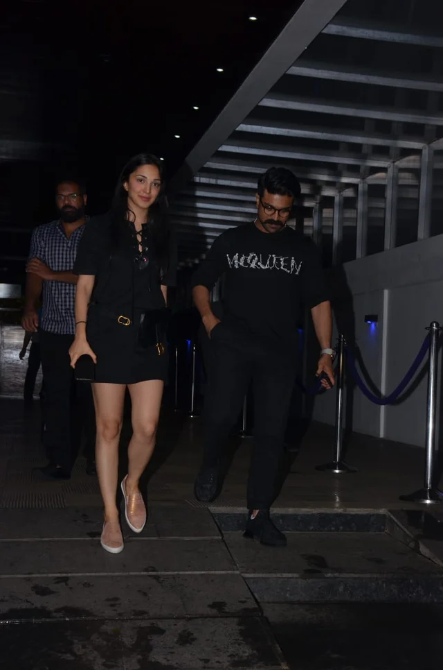 Kiara Advani who just wrapped up Netflix’s ‘Guilty’ was snapped with and Ram Charan at Hakkasan post dinner in Bandra. The actress recently celebrated her birthday, and stunned fans by leaving the party with Sidharth Malhotra.