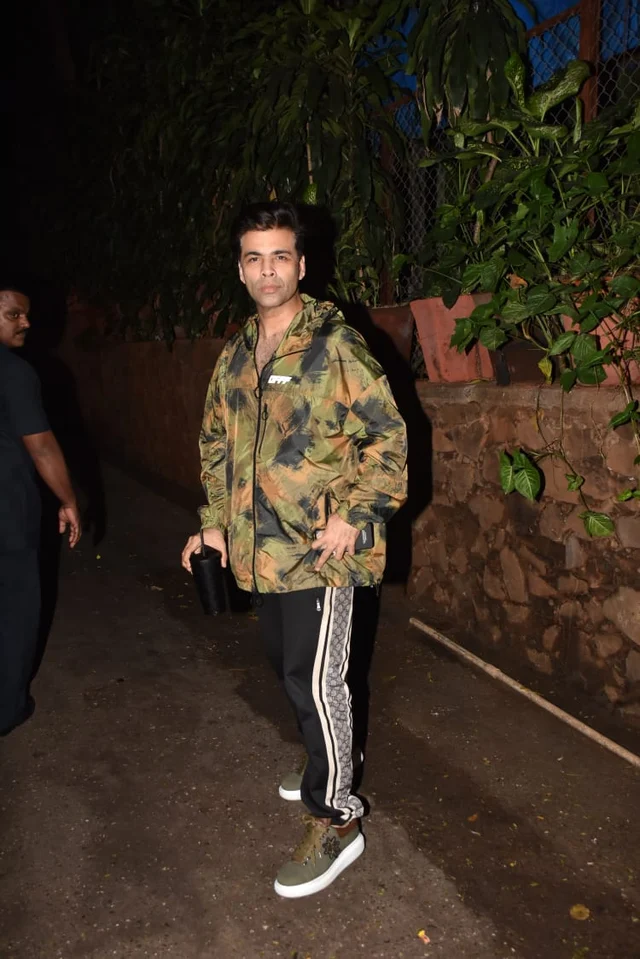 Celebrity Spotting: Akshay Kumar, Amitabh Bachchan, Sonam Kapoor snapped in the city