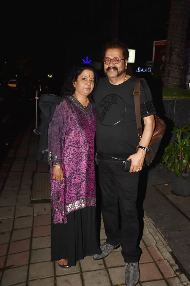 Have you seen these pictures of Aamir Khan, Parineeti Chopra and other B-town celebs?