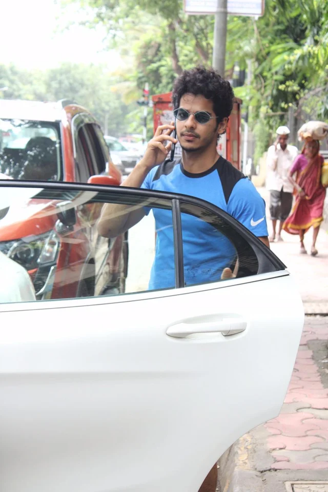 His younger brother Ishaan Khatter was spotted at Kitchen Garden in Juhu sporting athletic wear. Ishaan is currently set to shoot for Mira Nair's ‘A Suitable Boy’, co-starring Tabu. The film is based on Vikram Seth's novel of the same name.