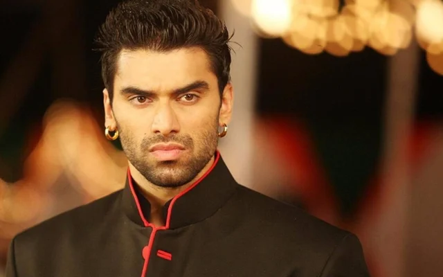 Esha Gupta to Nikitin Dheer: What sports means to our Bollywood celebs