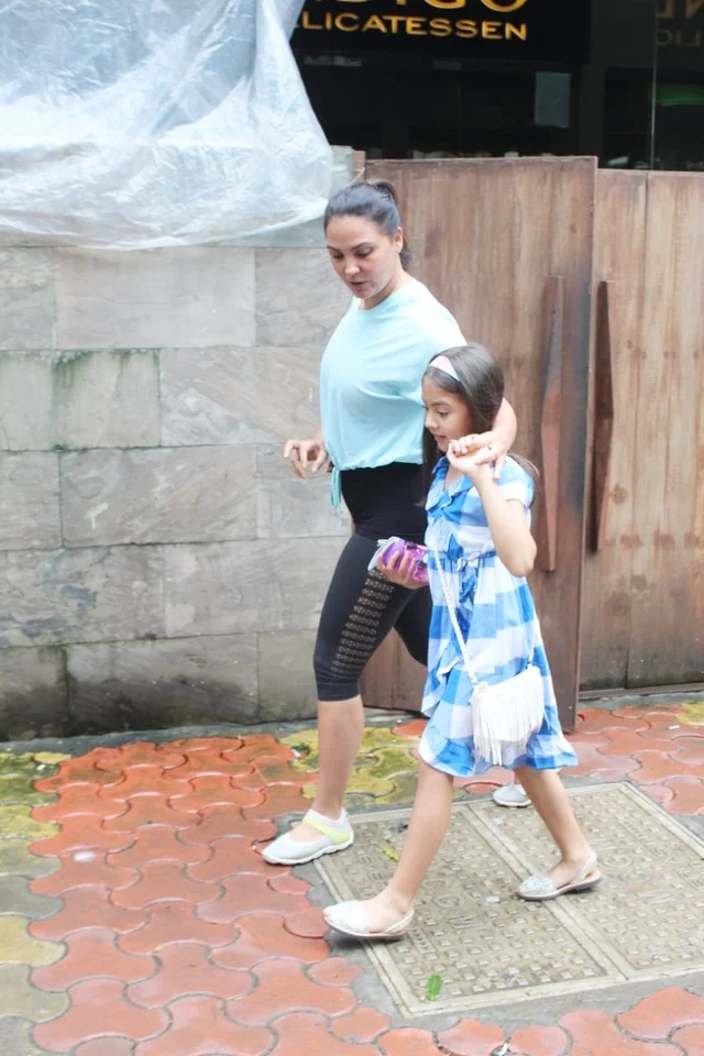 Lara Dutta spotted with husband Mahesh Bhupati and daughter Saira at Indigo in Bandra today morning.