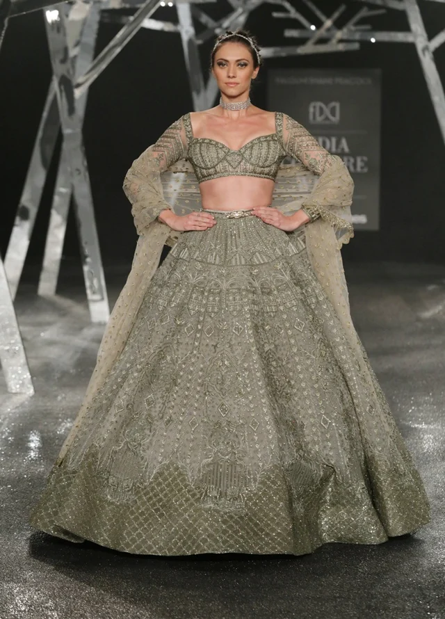 FDCI India Couture Week: Brides, get inspired