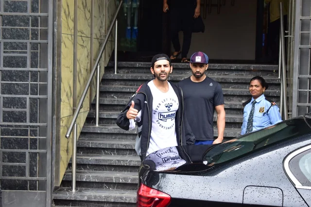 Kartik Aryna spotted at ithinkfitness Gym