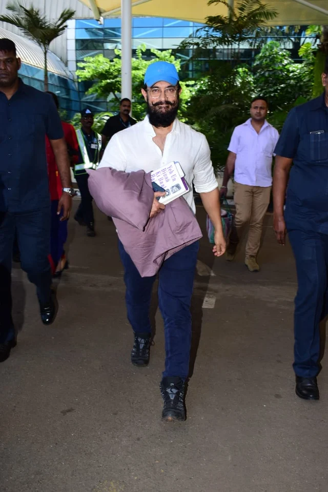 Aamir Khan at Mumbai airport