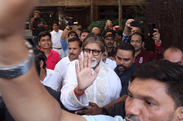 Amitabh Bachchan greets thousands of fans outside his residence 'Jalsa' on 77th birthday