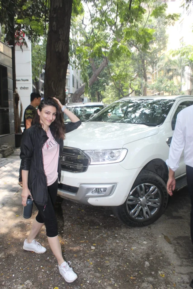 Birthday girl Soha Ali Khan accompanied husband Kunal at gym.