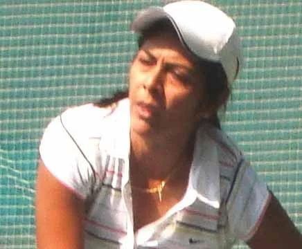 Seasoned Rushmi shows her class