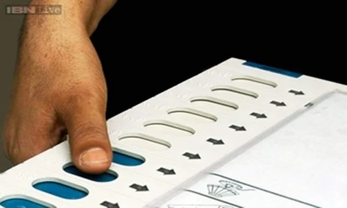 Brisk polling