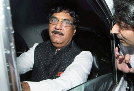 Raj Thackeray must not use Modi’s name to seek votes: Munde